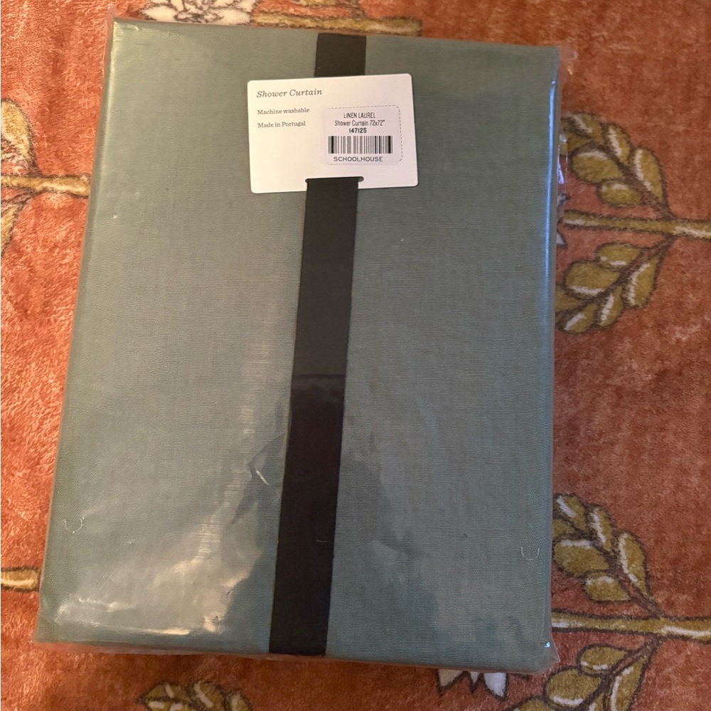 NWT Schoolhouse Linen Laurel Shower Curtain 72x72
